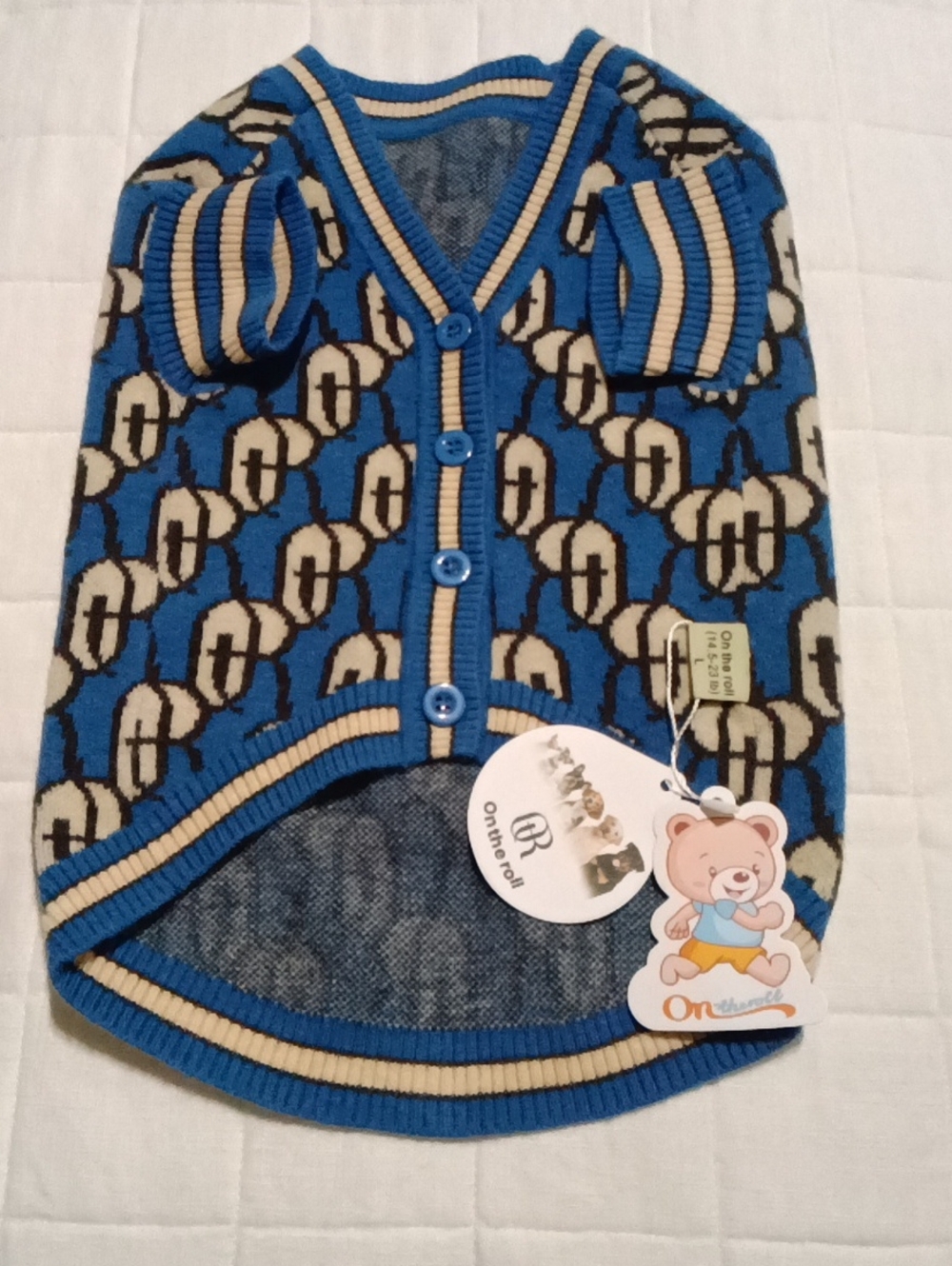 On the roll knit Dog 🐶 sweater pet blue and cream Size L